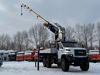 Бортовой УРАЛ 4320 с КМУ DONGYANG SS2036_0