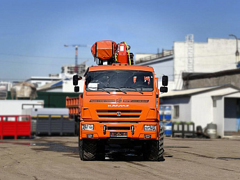 Бортовой КАМАЗ 43118 с КМУ KANGLIM KS2056H (дв. Cummins,  сп/место)_1